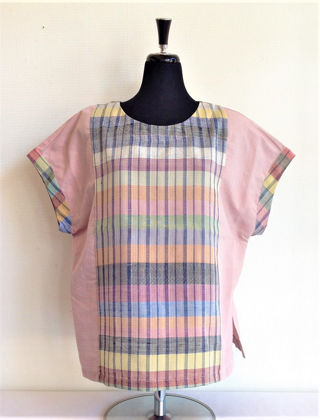 伝統織物のトップブランド塩沢織(塩沢紬)の洋服（ベストＢ／Ｔシャツスタイル）