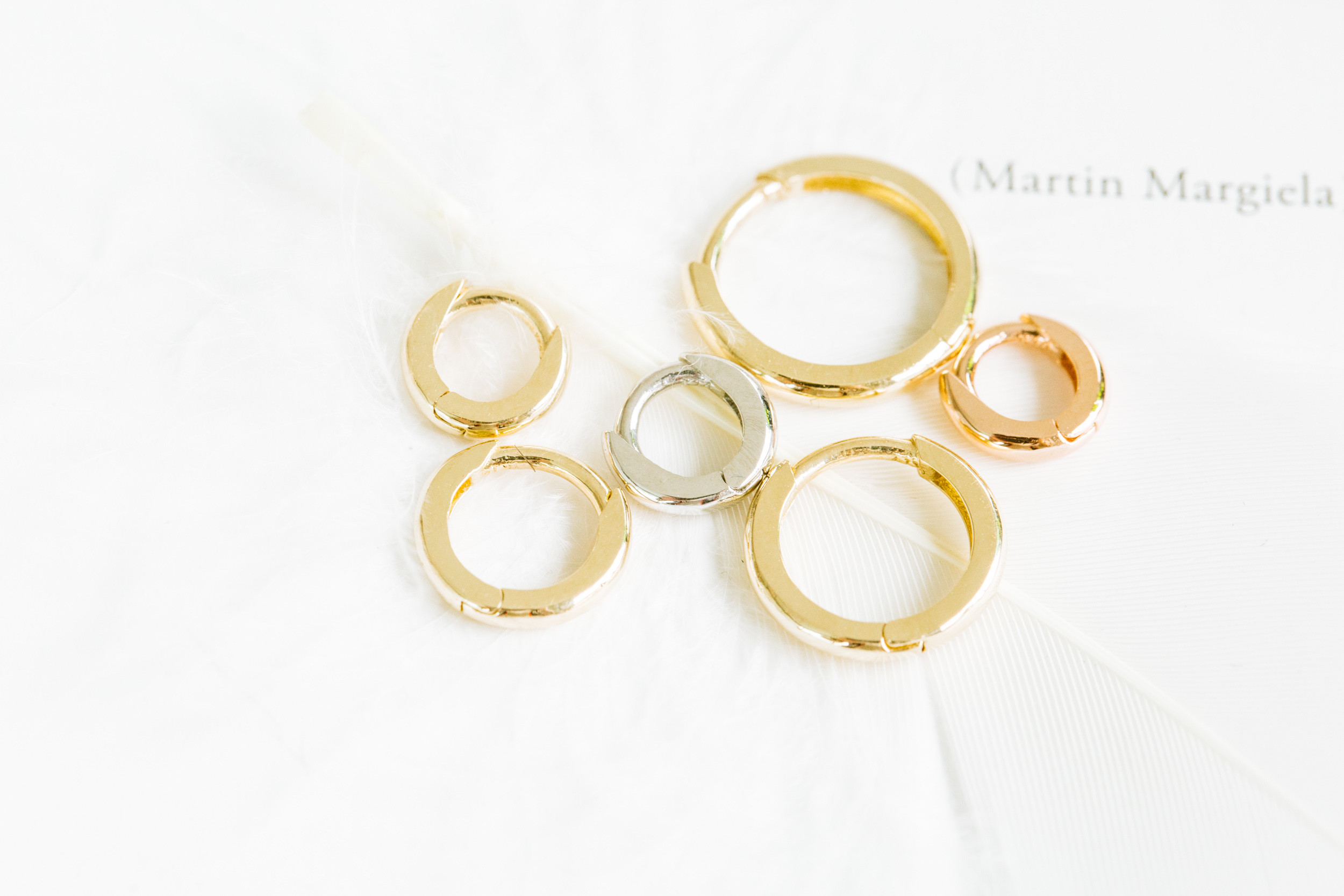 14K ゴールド 16g クリッカ  ヒンジ リング 耳 鼻 軟骨 ヘリックス トラガス フープイヤリング ピアス