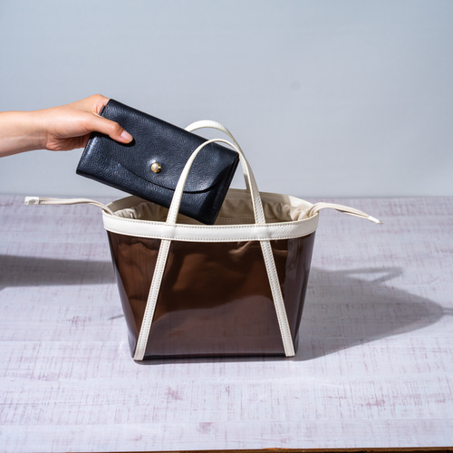 STAUD PVC クリアバッグ ブラック おもろい 