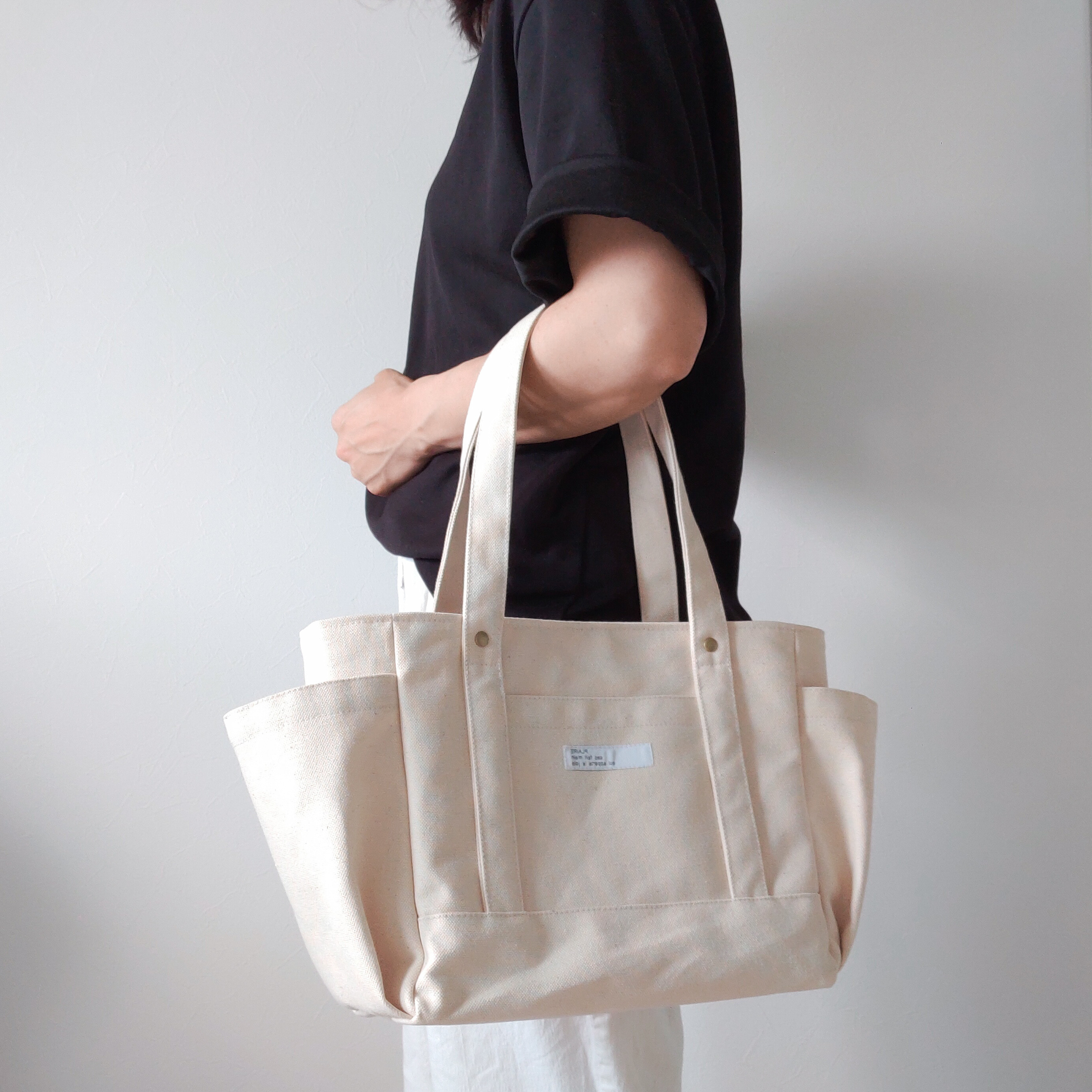8号帆布♡Premium M♡トートバッグ♡生成り×黒♪☆ハンドメイド