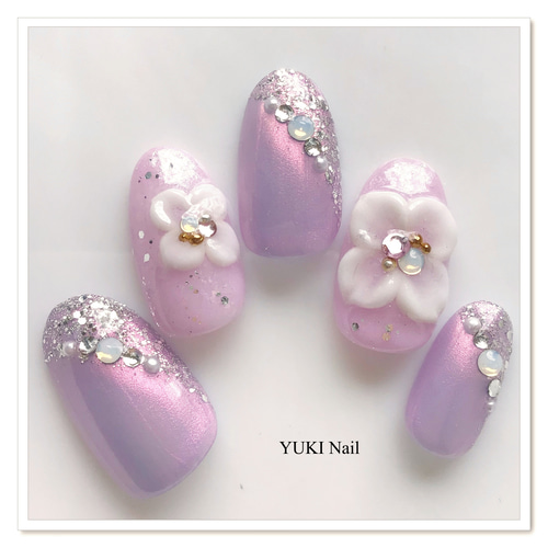 薄紫の華やかウェディングネイル ネイルチップ（つけ爪） yuki-nail