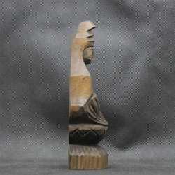 仏像 円空仏 木彫 如意輪観音坐像（16cm 着色 nrk3110） 4枚目の画像