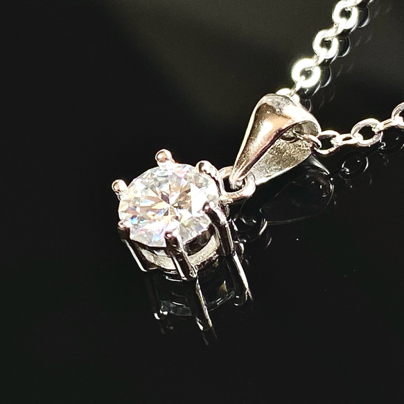 ☆モアサナイト☆ダイヤモンドを超える輝き☆極上ファセットCut(0.74ct)☆SILVER925Top 3枚目の画像