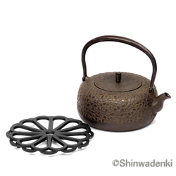 南部鐵器 鐵瓶 手工鐵壺 岩戶賢一郎 平丸小櫻1.2L 日本製 第17張的照片