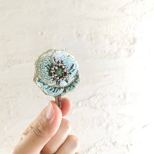 オートクチュールビーズ刺繡曇り夜空のブローチ