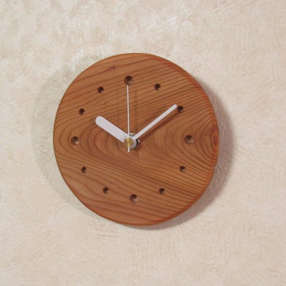 天然木【杉】木製時計（掛け時計） 1枚目の画像