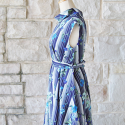 花卉圖案（植物）x藍色條紋卷色長款帶襯裡度假連衣裙 第8張的照片