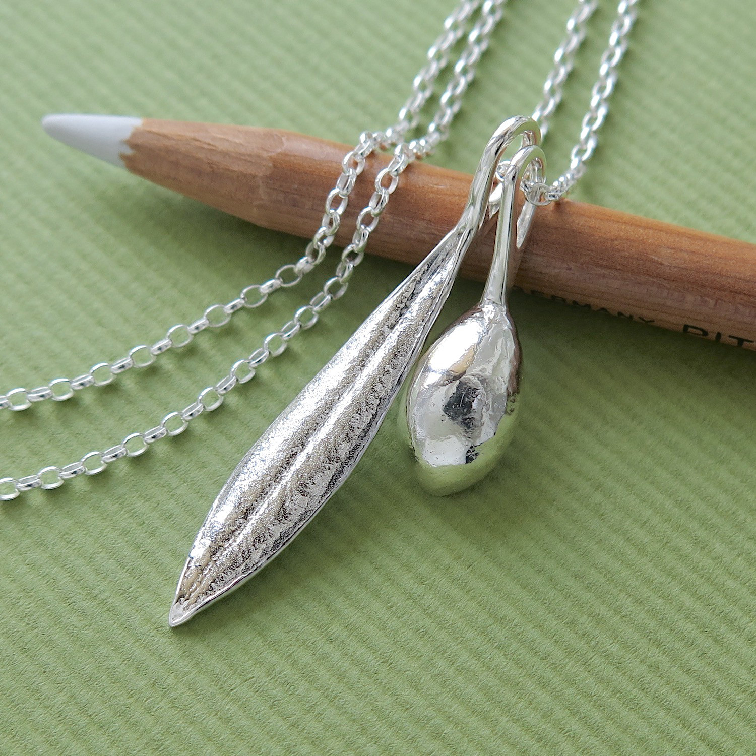 [999 Silver] オリーブジュエリー Leaf & Fruit, 1点物, ミニシルバーケアセット付き