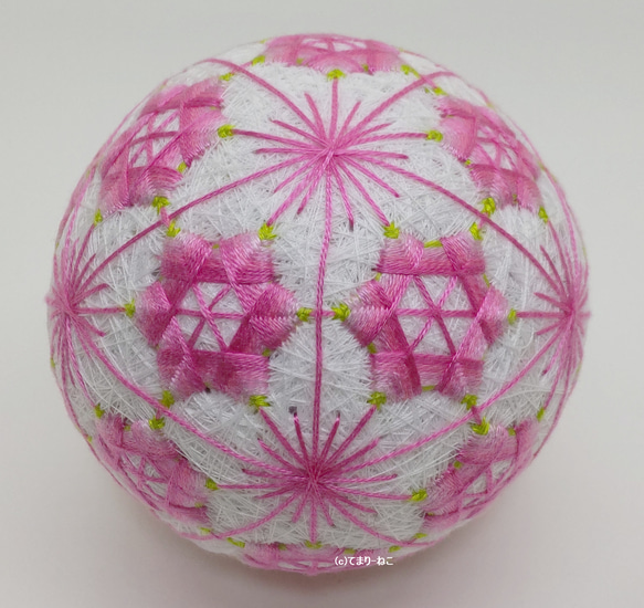 手鞠“梅花”白底粉紅色 9cm Temari Temari Temari 第3張的照片