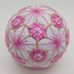 手鞠“梅花”白底粉紅色 9cm Temari Temari Temari 第2張的照片