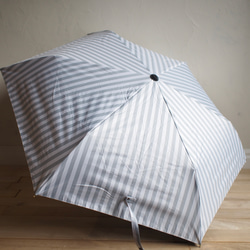 UVカット折りたたみ傘 stripe lt.gray 紫外線99.9%カット 晴雨兼用 163454 竹ハンドル 日傘 13枚目の画像