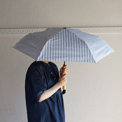 UV cut 折疊傘條紋 lt.gray 99.9% 紫外線防護，晴天雨天 163454 竹柄遮陽傘 第10張的照片