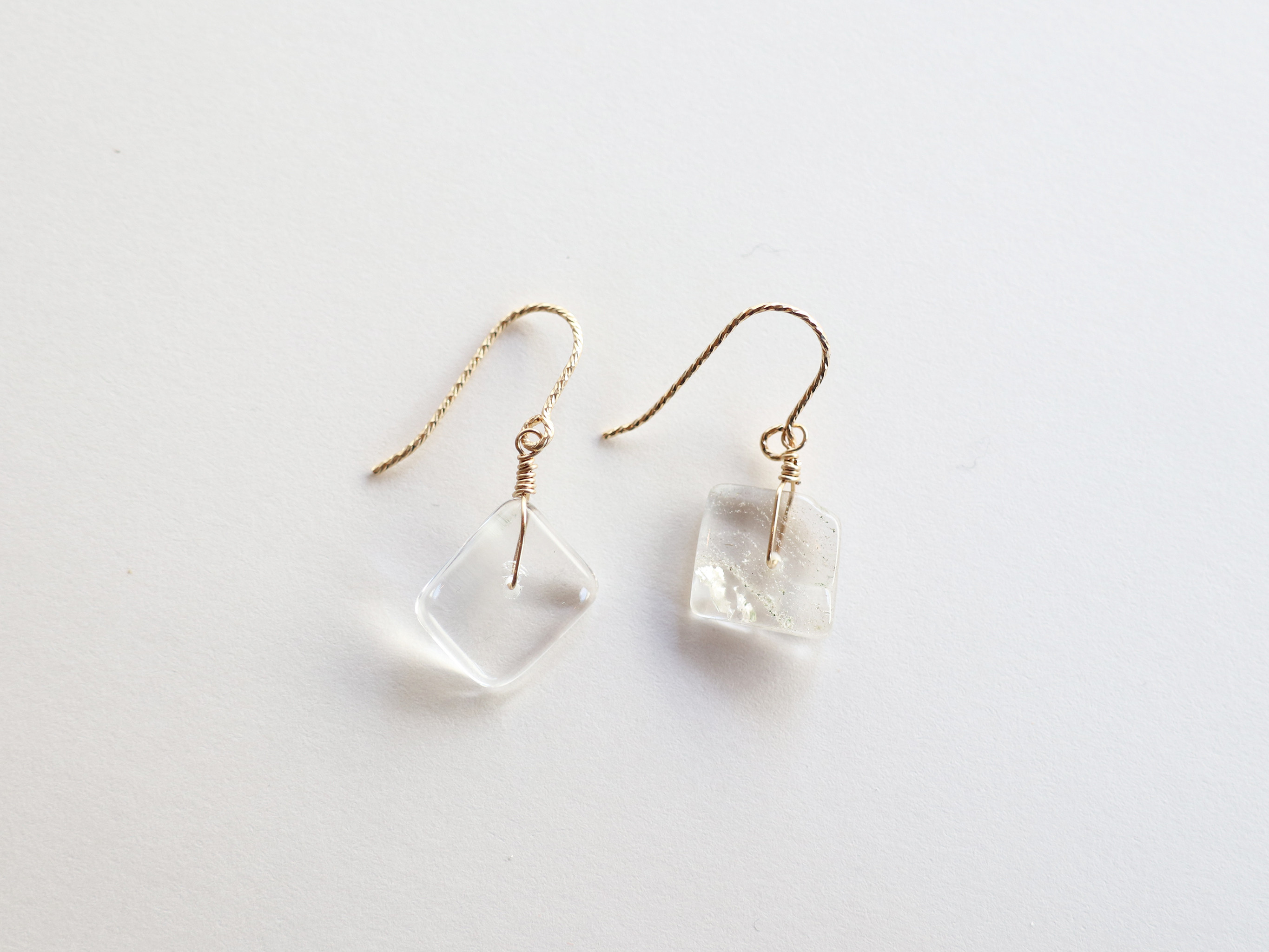 一点もの◆ItoMe Stone◆ピアス＊ガネーシュヒマール産ヒマラヤ水晶ファントム PN：IPS-132