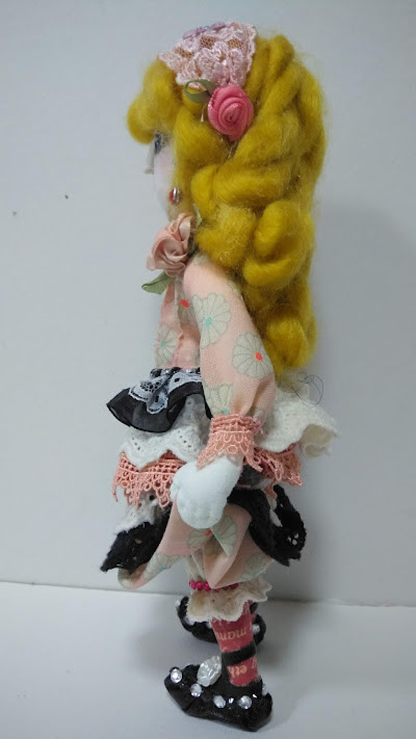 『小さな素敵なレディ』創作人形　オシャレ　プレゼント　アンティークドール風　 6枚目の画像