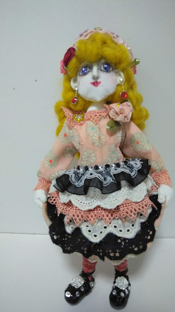 『小さな素敵なレディ』創作人形　オシャレ　プレゼント　アンティークドール風　 2枚目の画像
