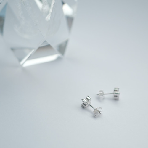 エメラルド フラワー ピアス イヤリング シルバー925 ピアス