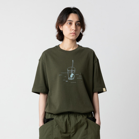 TMCAZ “Relax” Graphic Tee [橄欖綠色] 廓形印花圖案短袖T恤 100%棉 第1張的照片
