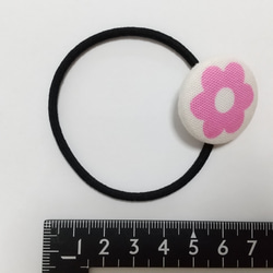 花（ピンク）2 くるみボタン ヘアゴム 5枚目の画像