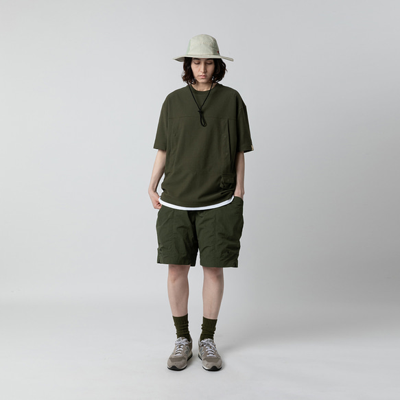 TMCAZ Smock Pocket Tee [橄欖綠色] 戶外服造型口袋短袖T恤 100%棉 第7張的照片