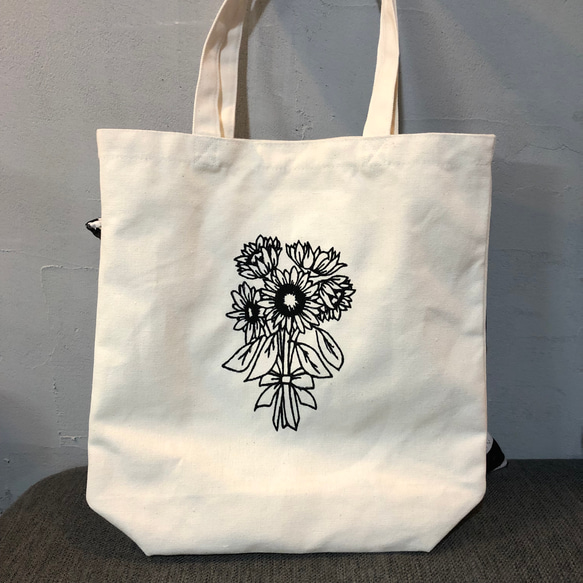 ♪ハンドメイド♪　花刺繍トートバッグバッグ　A4サイズ