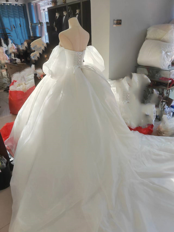 法式婚紗蓬鬆袖編織華麗火車公主線/預拍/新娘/婚禮 第8張的照片
