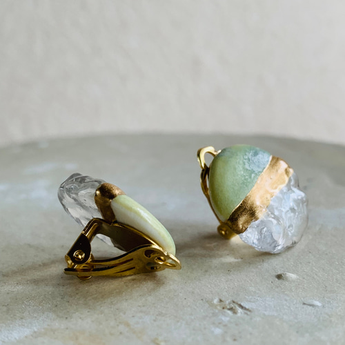 磁土と硝子の金継ぎ ピアス／イヤリング 錆青磁マット ピアス