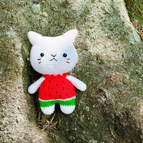 かわいいスイカニャンコ ネコちゃん編みぐるみ 癒し系 楽しい夏スイカ