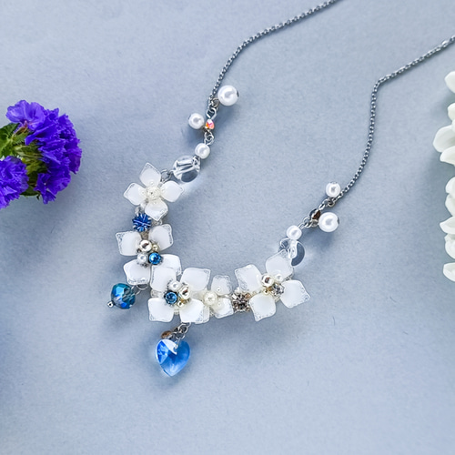 silver 紫陽花 5連 ネックレス ハートのガラス・水色