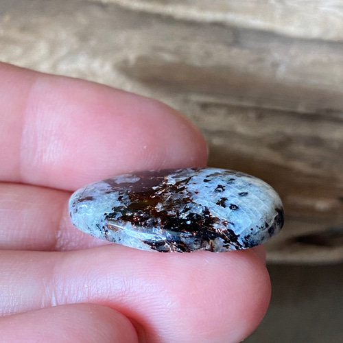 レア鉱物 アストロフィライト 和名「星葉石」ルース 01 天然石 天然石