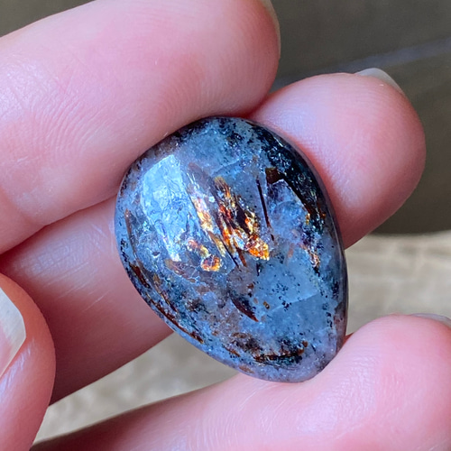 レア鉱物 アストロフィライト 和名「星葉石」ルース 02 天然石