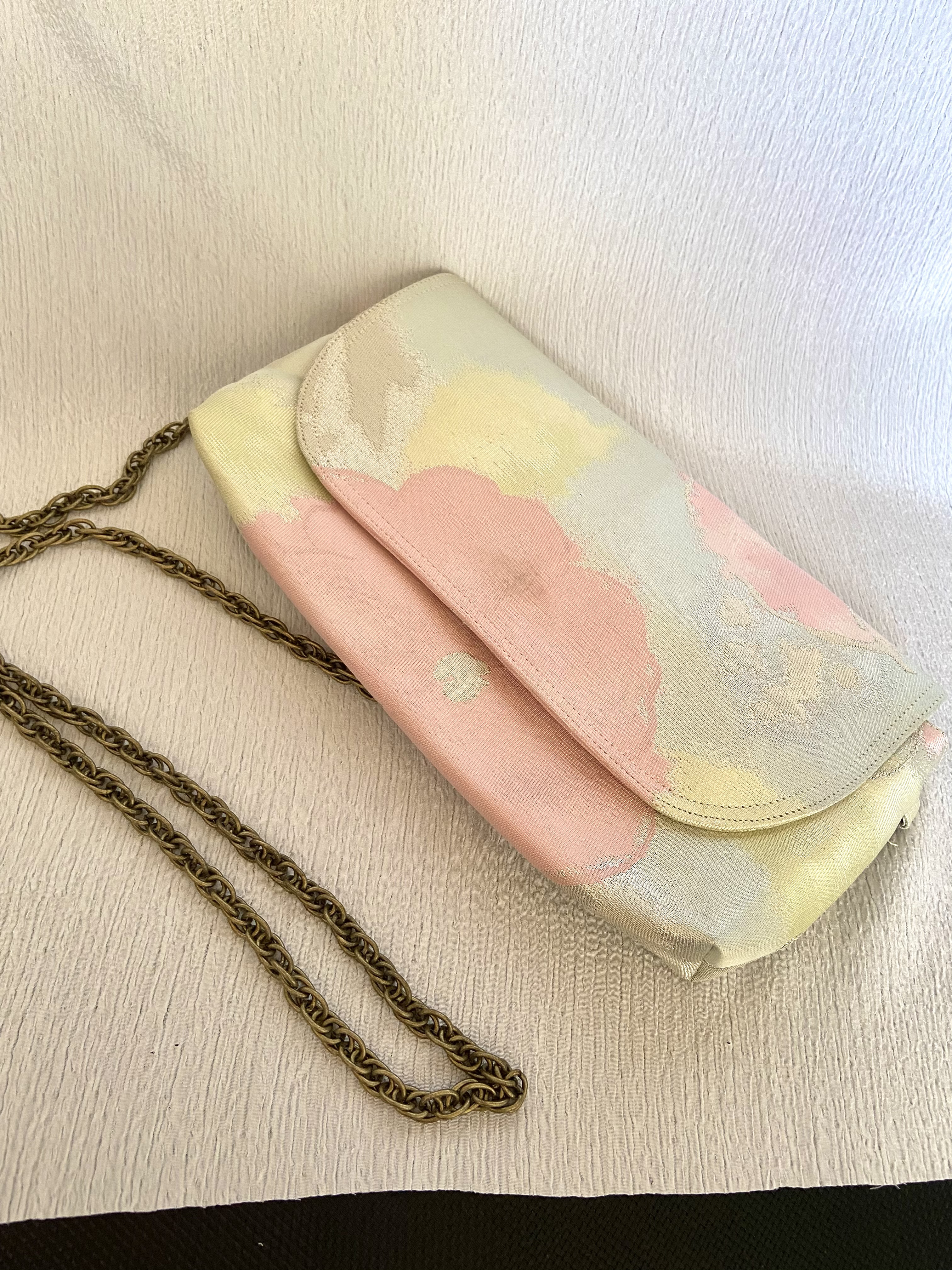 帯リメイククラッチバッグ　白フラワー