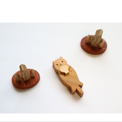 ラッコ〜貝殻だっこのラッコ〜＊受注制作　海の生き物　木製インテリア　木のおもちゃ・人形　水族館 4枚目の画像