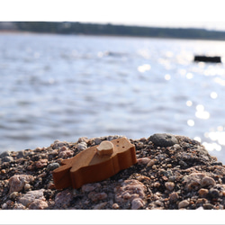 ラッコ〜貝殻だっこのラッコ〜＊受注制作　海の生き物　木製インテリア　木のおもちゃ・人形　水族館 3枚目の画像