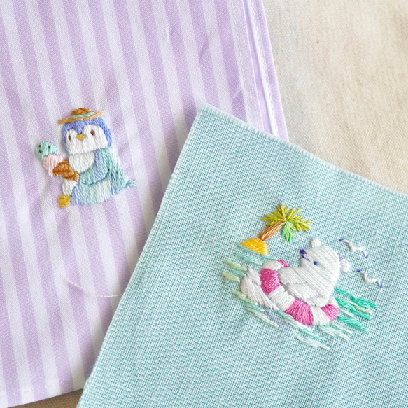 [刺繍キット２点セット]①アイスを食べるペンギン刺繍②海水浴のシロクマ刺繍ブローチ 16枚目の画像