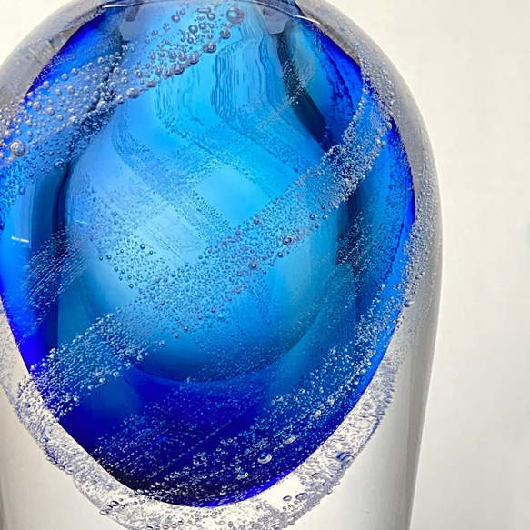 新作品：Kukai Blue Vase（藍色花瓶） 透明的天空、大海、氣泡的漩渦 第4張的照片