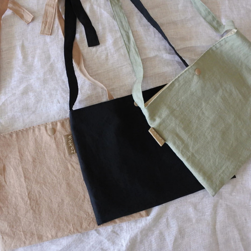 3300→2900円 国産ハーフリネン 手刺繍入りタグ付き サコッシュ ミニ  