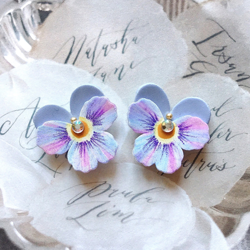 定番のお歳暮&冬ギフトの商品をすべ フリルパンジー ピアス ピアス イヤリング＊パープルブルー アクセサリー