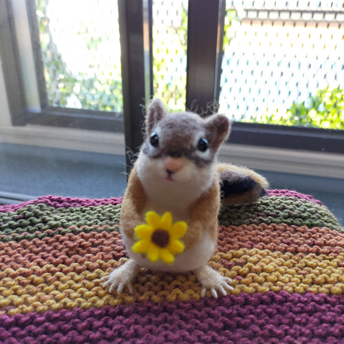シマリスのリース　羊毛フェルト 羊毛フェルト シマリス 羊毛フェルト musa 通販 14264788