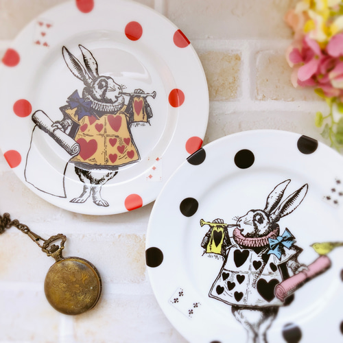 2枚組＊アリスの白ウサギプレート＊不思議の国のアリス アフタヌーン