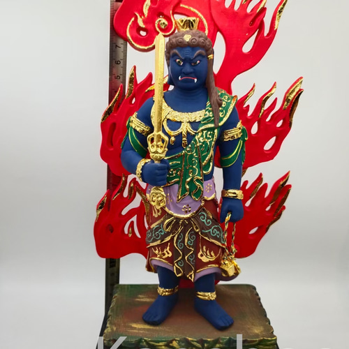 不動明王像　木製　彫刻　木彫り　巨大 不動明王 木彫り仏像（高さ29cm）｜酉年生まれの守本尊・迦楼羅焔光背