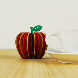 「りんご」木製オブジェ　インテリア　置物 4枚目の画像