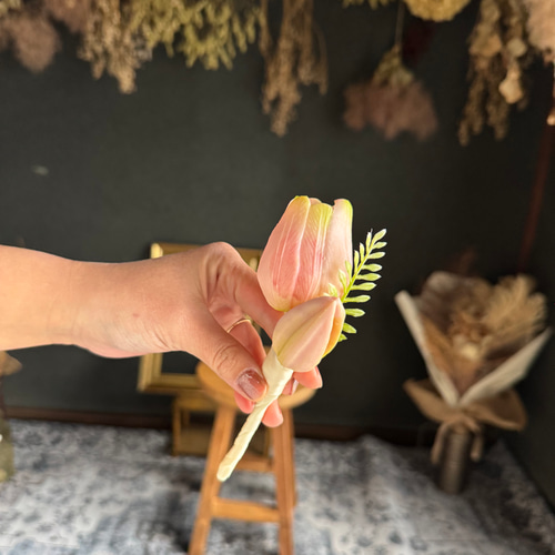 ピンクチューリップクラッチブーケ☆ブートニア その他オーダーメイド