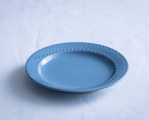 【波佐見焼　中皿】ローズマリー　リムプレートM　ブルーグレー 2枚目の画像