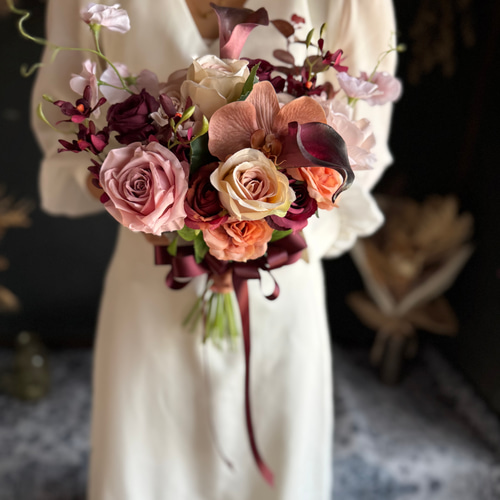 くすみピンク×ワインレッドクラッチブーケ☆ブートニア その他オーダー