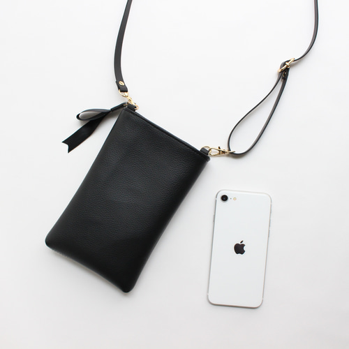 新入荷 noble スマホショルダー・ブラック スマホポシェット バッグ