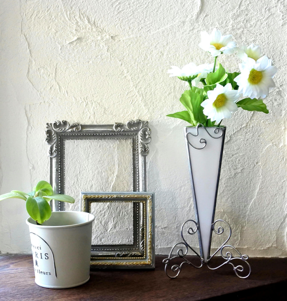 一輪挿し 花器 花瓶 ステンドグラス 置物 1枚目の画像