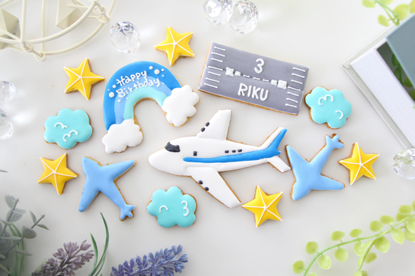 【アイシングクッキー】　飛行機　誕生日　男の子　乗り物　航空機　滑走路　空港 3枚目の画像