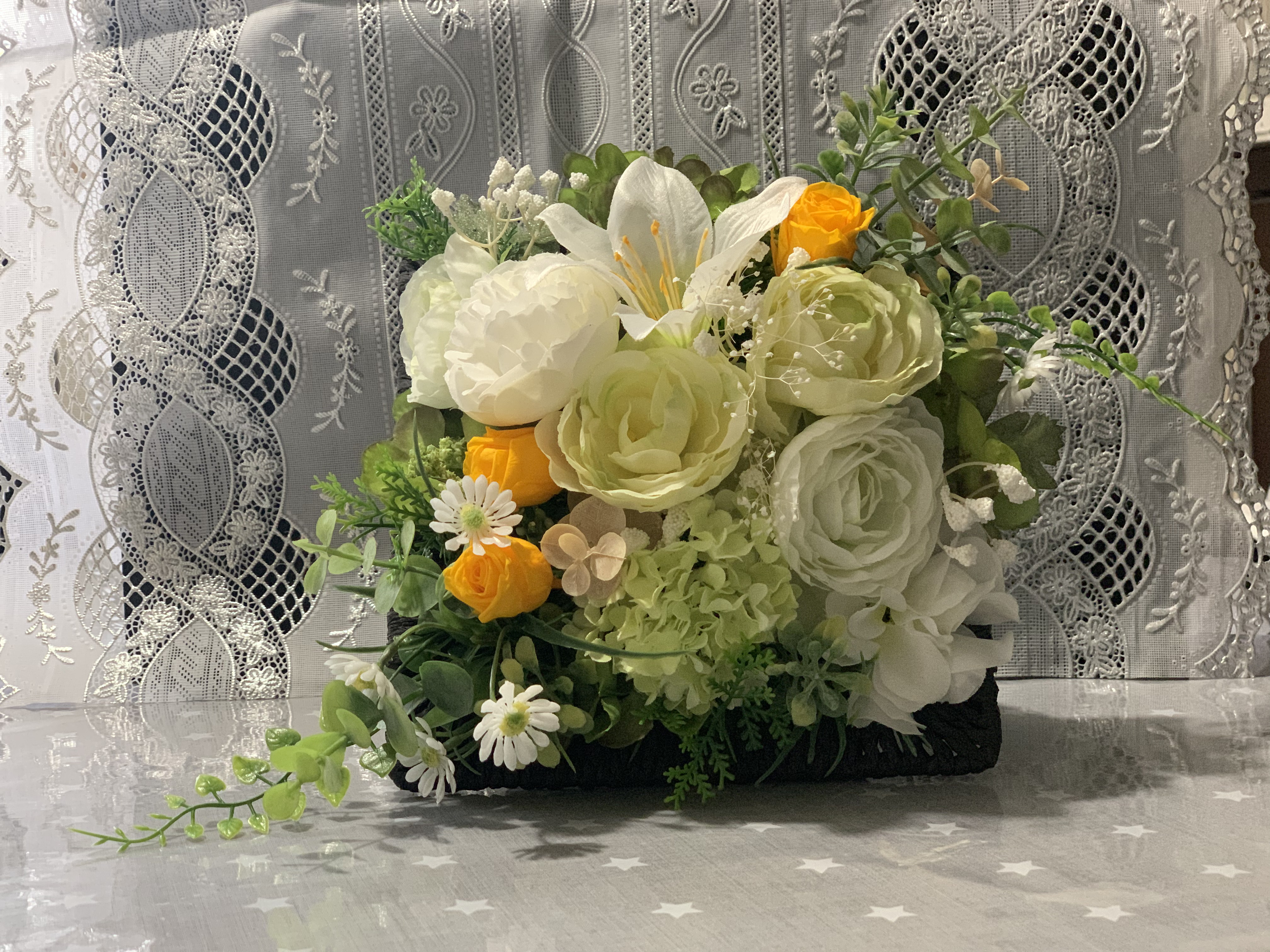 [送料無料]プリザーブド&アーティフィシャルフラワーカゴアレンジ