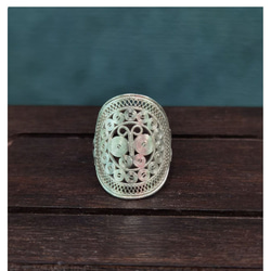 アンティーク　タイ　ミャンマー　box 銀製　シルバー製　民族 Antique Burmese Silver Figural Table Box, Lower Burma