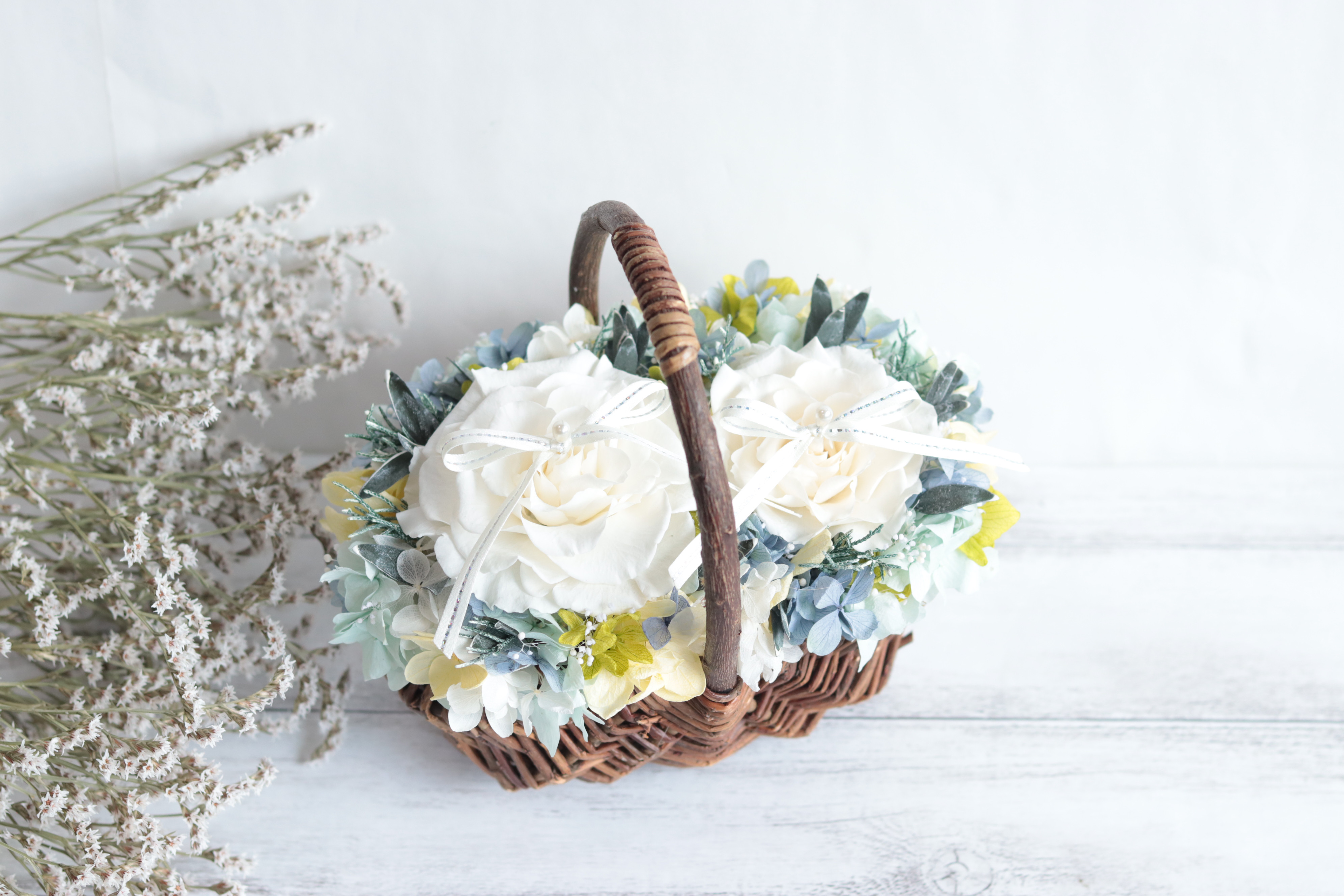 【ゼクシィ掲載シリーズ】カラーオーダーOK！ナチュラルバスケットリングピロー＊お花をいっぱい詰め込んで＊クリアケース付